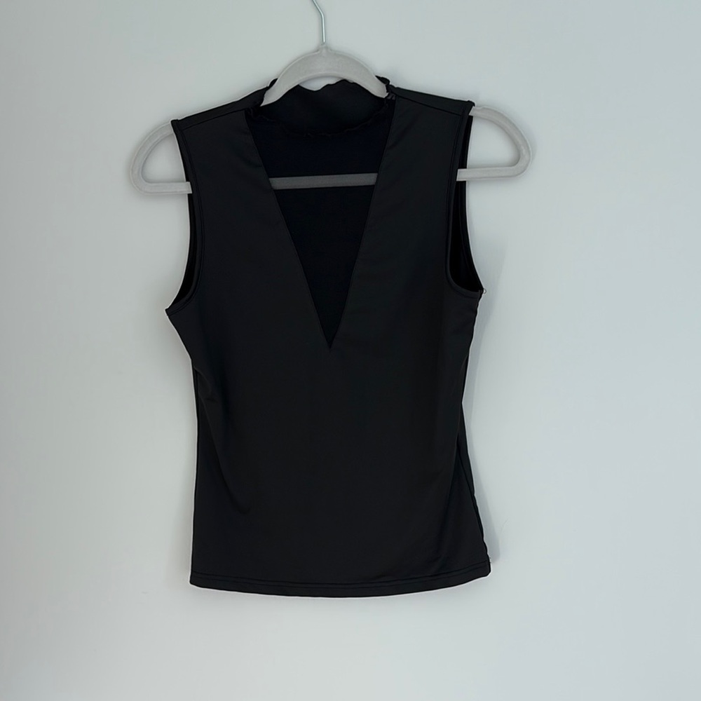 Sleeveless Black V-Neck Top